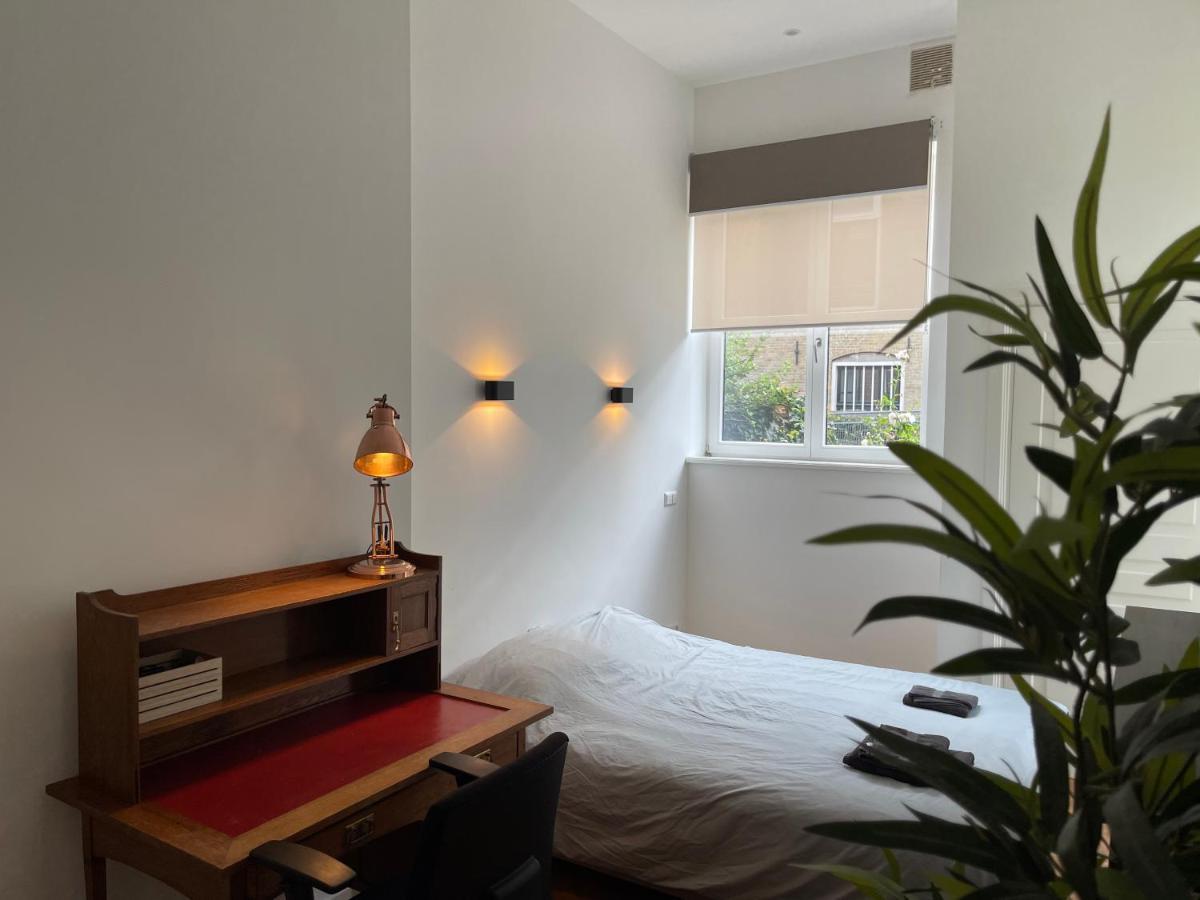 Canal House In Historic City Center ゴーダ エクステリア 写真