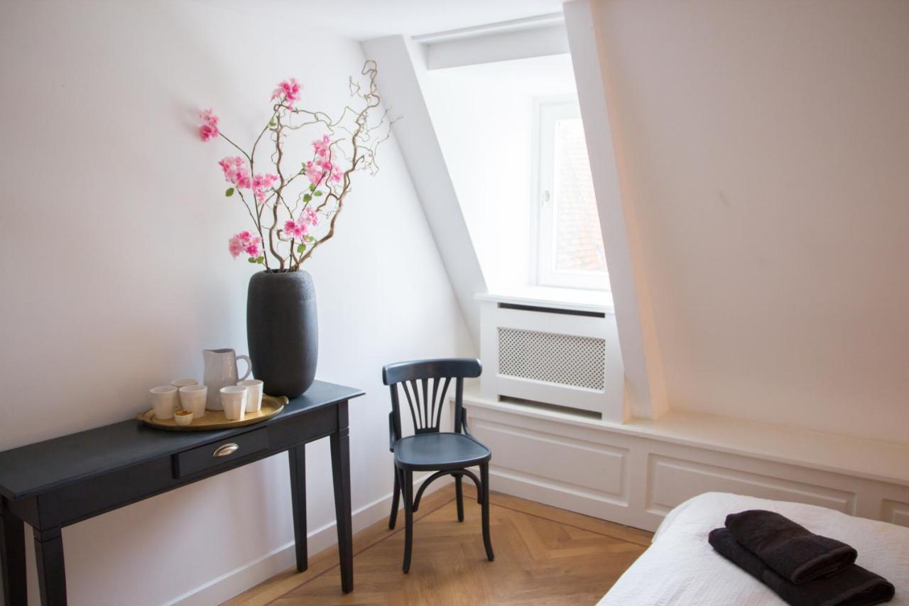 Canal House In Historic City Center ゴーダ エクステリア 写真